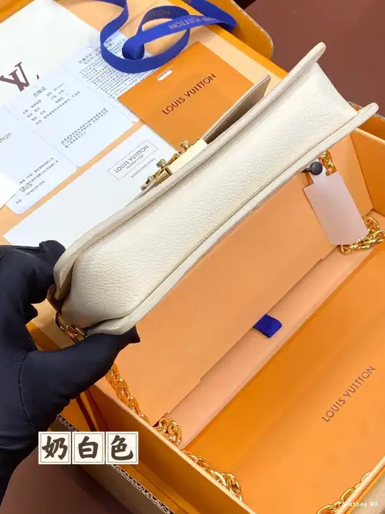 Firstbag LOUIS VUITTON Chain On Wallet Métis 0516